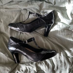 Giani Bernini Mary Janes, US 6 or 6.5